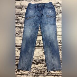 Women’s White House black market skinny jeans